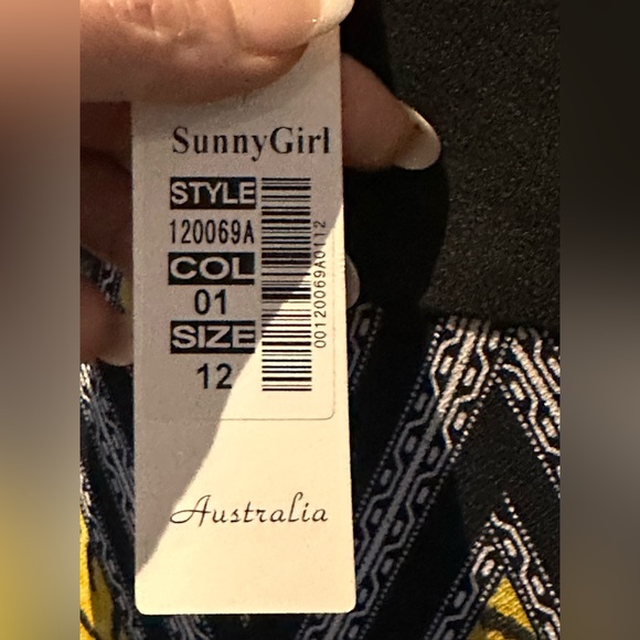 - Sunny Girl Dress Size 12 - Picture 7 of 9